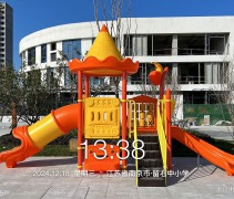 江蘇南京市留右中學廣場項目